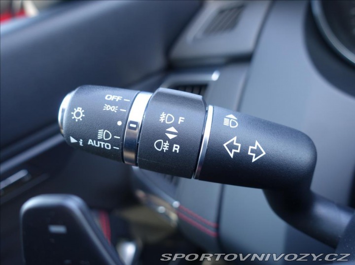 Jaguar E-Pace 2,0 R-Dynamic First EDT,1 2018