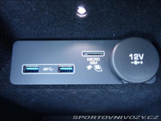 Jaguar E-Pace 2,0 R-Dynamic First EDT,1 2018