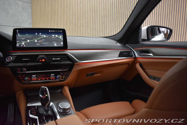 BMW 5 530d xD ///M*2xKOLA*DPH*Č 2023