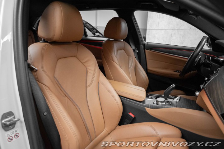 BMW 5 530d xD ///M*2xKOLA*DPH*Č 2023
