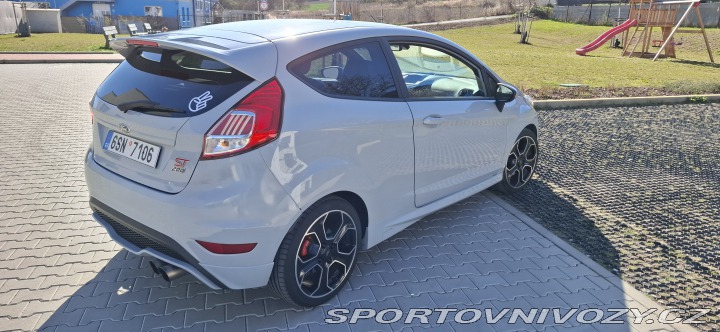 Ford Fiesta ST ST200 limitka 2016