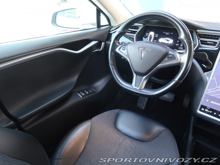 Tesla Model S 85D 2015