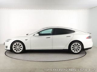 Tesla Model S 85D 2015