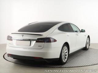 Tesla Model S 85D 2015