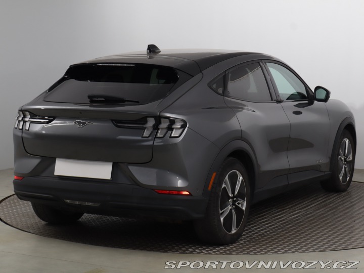 Ford Mustang Mach-E Standard Range RW 2024