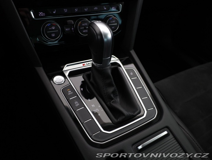 Volkswagen Ostatní modely Passat R-Line 2.0 TSI 2020