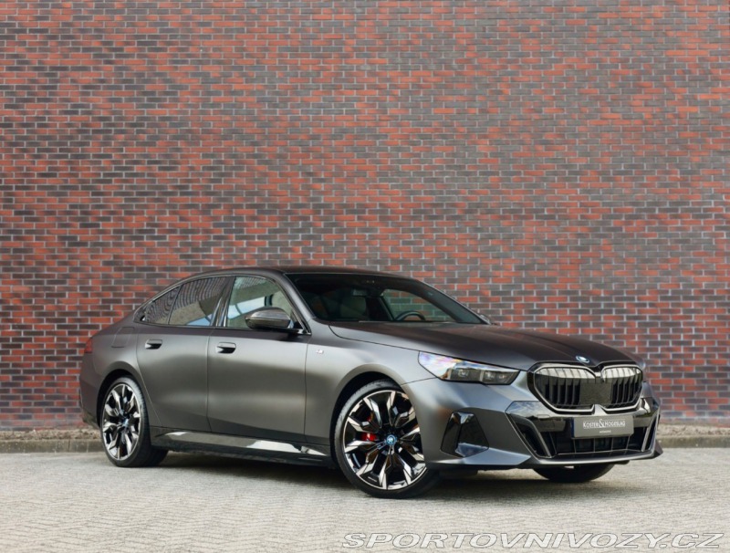 BMW 5 550e xDrive | Panoráma -