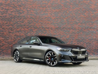 BMW 5 550e xDrive | Panoráma -