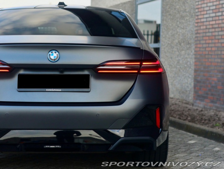 BMW 5 550e xDrive | Panoráma - 2024