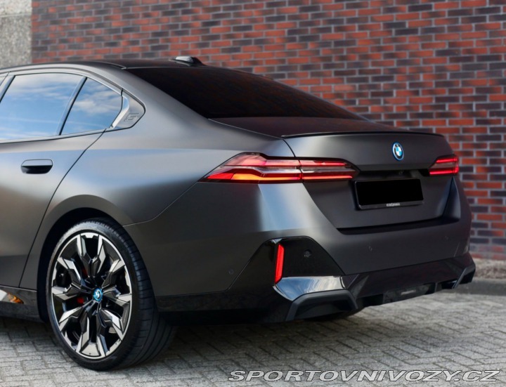 BMW 5 550e xDrive | Panoráma - 2024