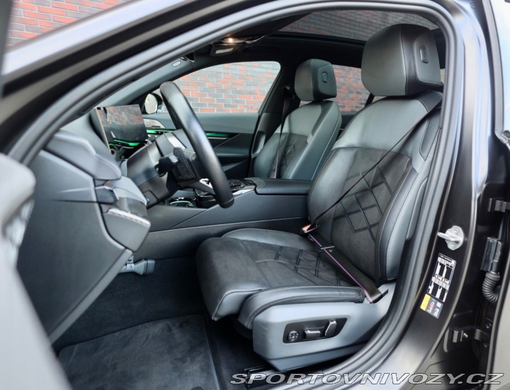 BMW 5 550e xDrive | Panoráma - 2024