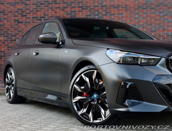BMW 5 550e xDrive | Panoráma - 2024
