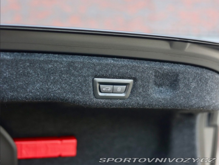 BMW 5 550e xDrive | Panoráma - 2024