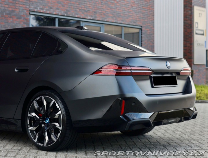 BMW 5 550e xDrive | Panoráma - 2024