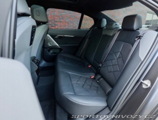 BMW 5 550e xDrive | Panoráma - 2024