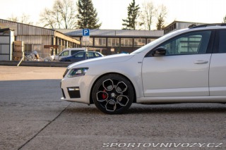 Škoda Octavia RS Combi  2.0 TDI RS DSG, 13 2016