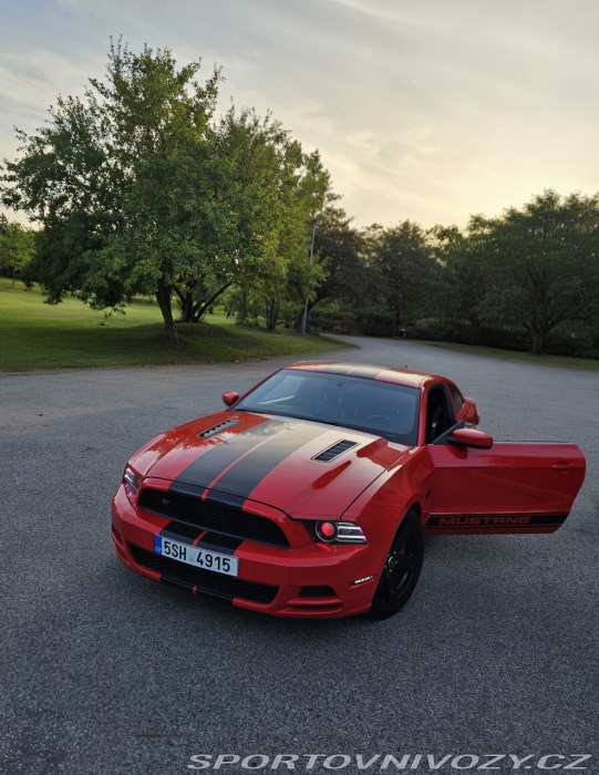Ford Mustang GT 5.0 V8