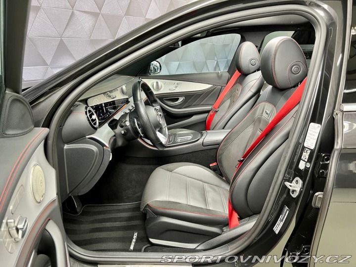 Mercedes-Benz E 4MATIC+, VZDUCH, PANORAMA 2021