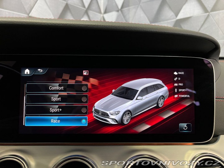 Mercedes-Benz E 4MATIC+, VZDUCH, PANORAMA 2021