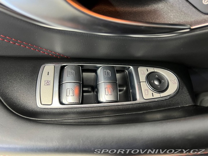 Mercedes-Benz E 4MATIC+, VZDUCH, PANORAMA 2021