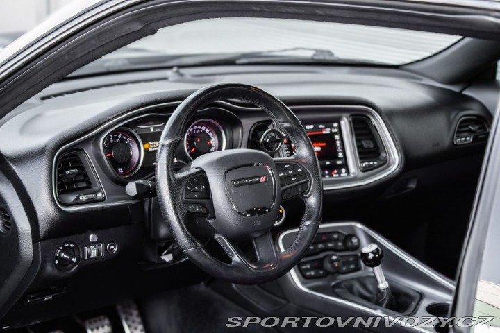 Dodge Challenger 5.7 HEMI SHAKER / MT / LS 2017