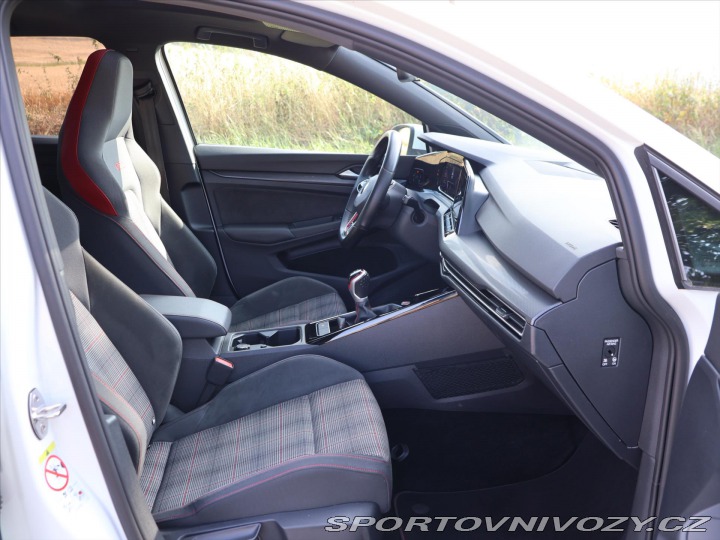 Volkswagen Golf 2,0 GTI 180kW Virtual DPH 2023