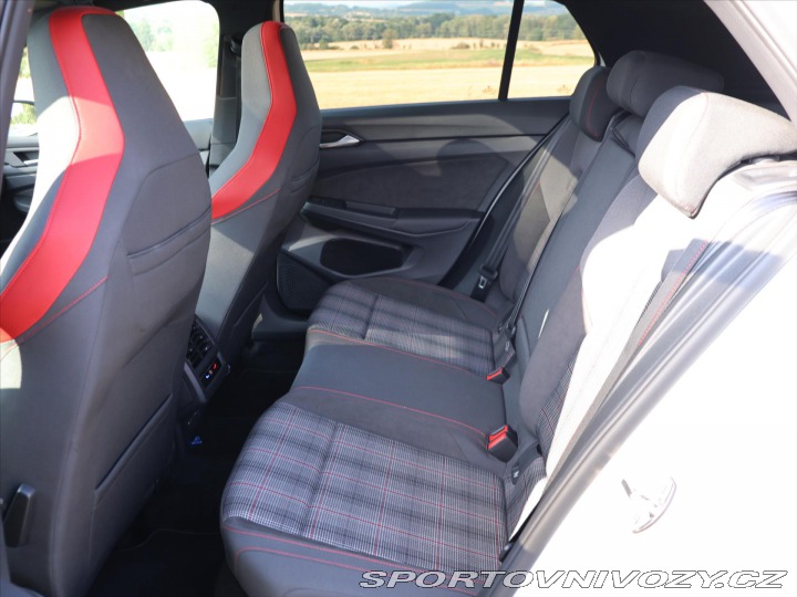 Volkswagen Golf 2,0 GTI 180kW Virtual DPH 2023