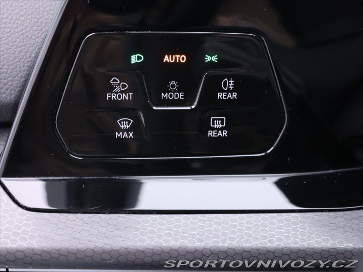 Volkswagen Golf 2,0 TSI GTI 180kW Virtual 2023