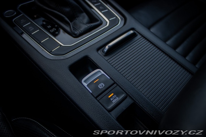 Volkswagen Ostatní modely Passat 2.0 BiTDI R-Line 4Motion 2020