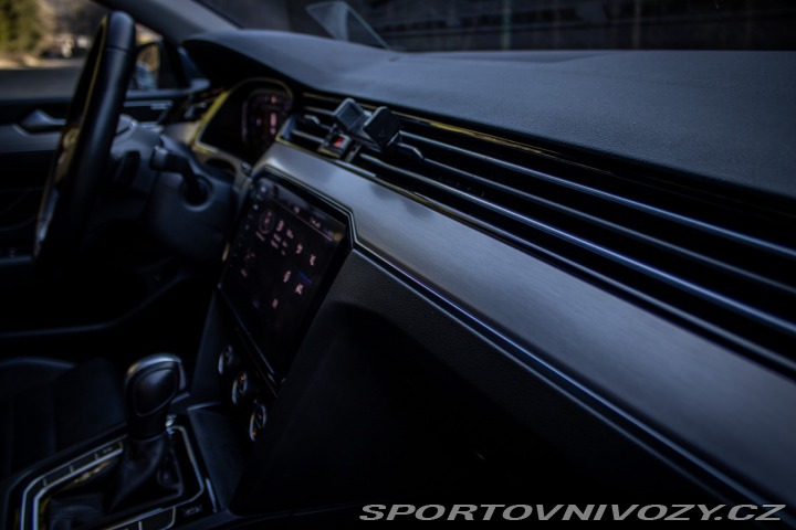Volkswagen Ostatní modely Passat 2.0 BiTDI R-Line 4Motion 2020