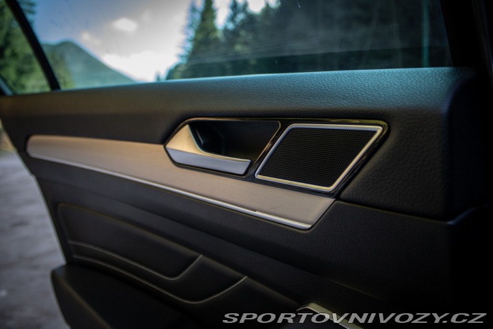 Volkswagen Ostatní modely Passat 2.0 BiTDI R-Line 4Motion 2020