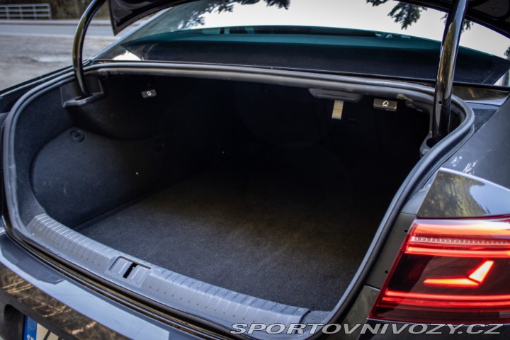 Volkswagen Ostatní modely Passat 2.0 BiTDI R-Line 4Motion 2020