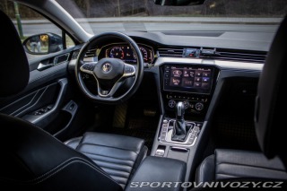 Volkswagen Ostatní modely Passat  2.0 BiTDI R-Line 4Motion 2020