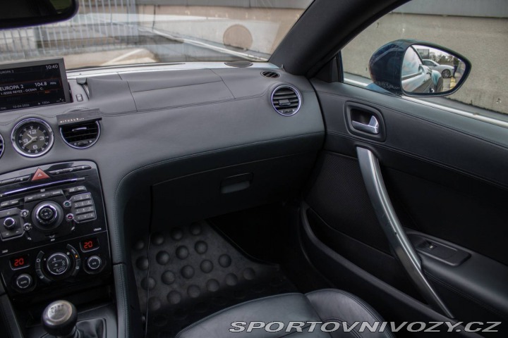 Peugeot RCZ Premium Pack 2,0 HDI FAP 2010