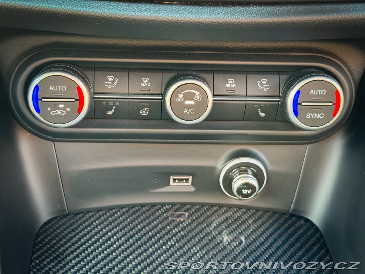 Alfa Romeo Stelvio QUADRIFOGLIO 2021