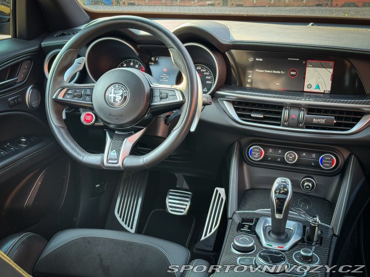 Alfa Romeo Stelvio QUADRIFOGLIO 2021