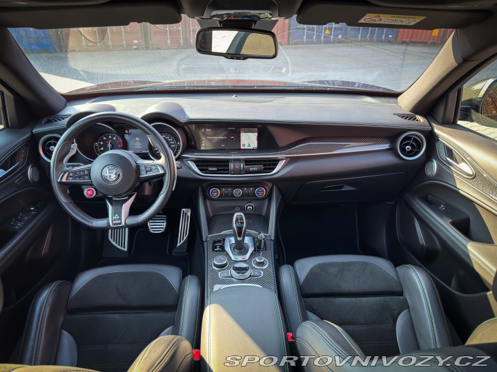 Alfa Romeo Stelvio QUADRIFOGLIO 2021