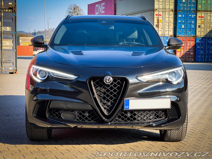 Alfa Romeo Stelvio QUADRIFOGLIO 2021