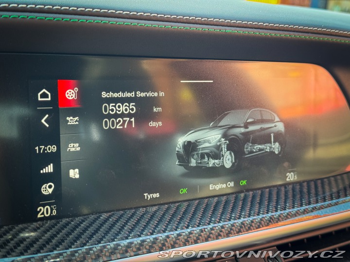 Alfa Romeo Stelvio QUADRIFOGLIO 2021