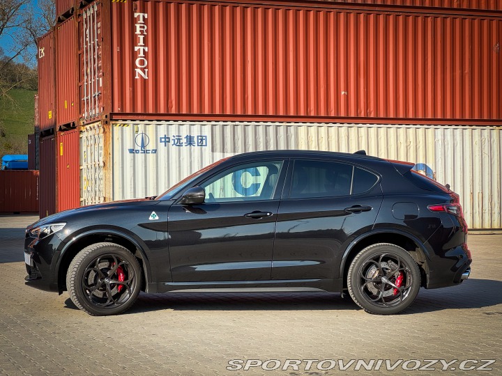 Alfa Romeo Stelvio QUADRIFOGLIO 2021