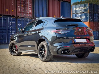 Alfa Romeo Stelvio QUADRIFOGLIO 2021