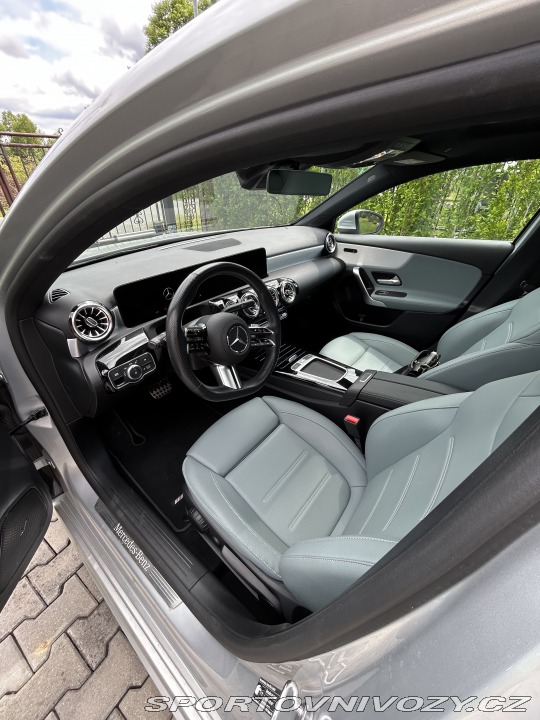 Mercedes-Benz A A200 2023