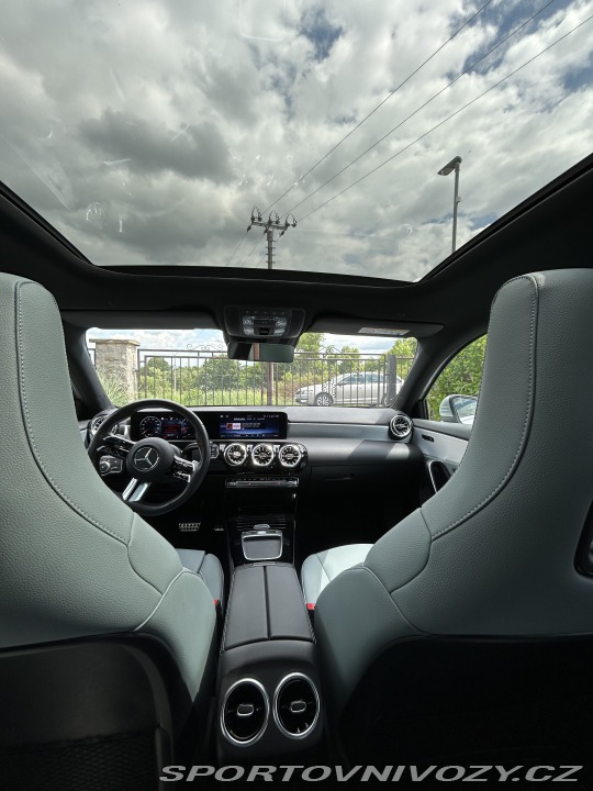 Mercedes-Benz A A200 2023