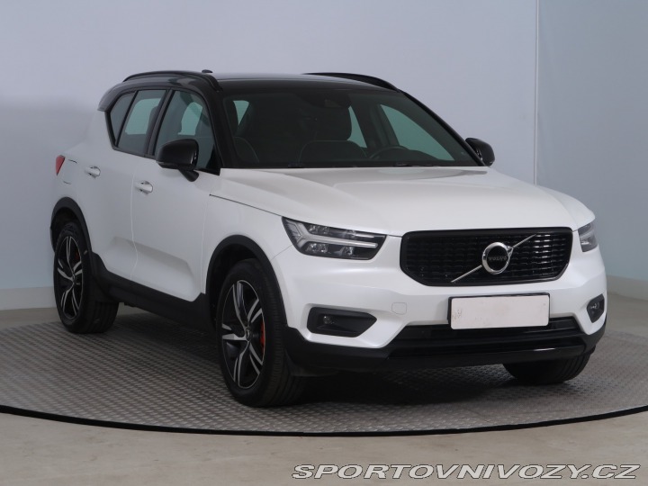 Volvo Ostatní modely XC40 R-Design T5 Recharge 2020
