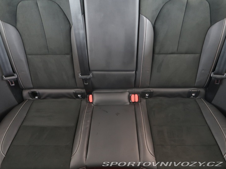 Volvo Ostatní modely XC40 R-Design T5 Recharge 2020