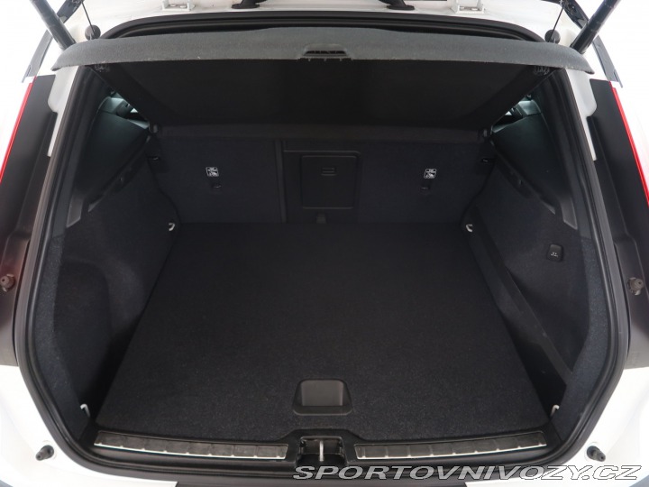 Volvo Ostatní modely XC40 R-Design T5 Recharge 2020