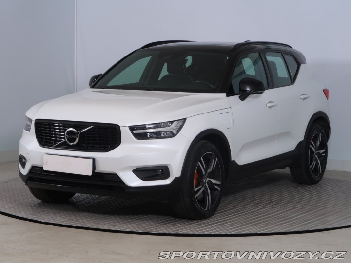 Volvo Ostatní modely XC40 R-Design T5 Recharge 2020