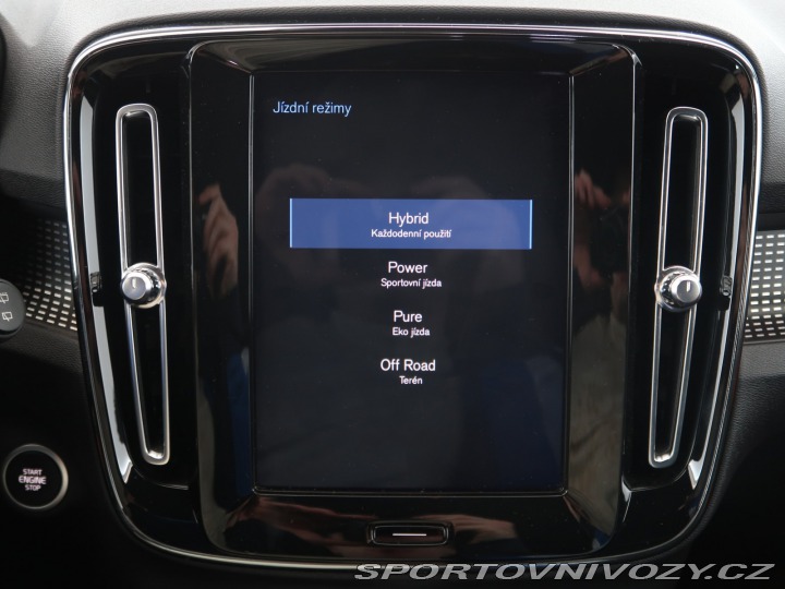 Volvo Ostatní modely XC40 R-Design T5 Recharge 2020