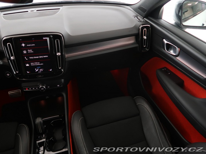 Volvo Ostatní modely XC40 R-Design T5 Recharge 2020