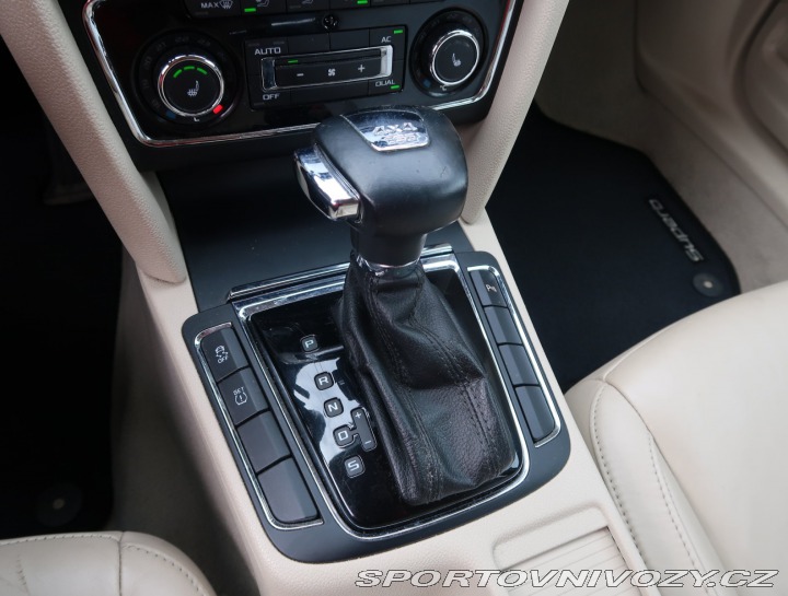 Škoda Superb Elegance 3.6 FSI V6 2011